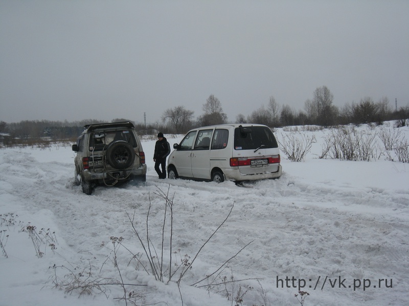 Серену лучше дергать спереди